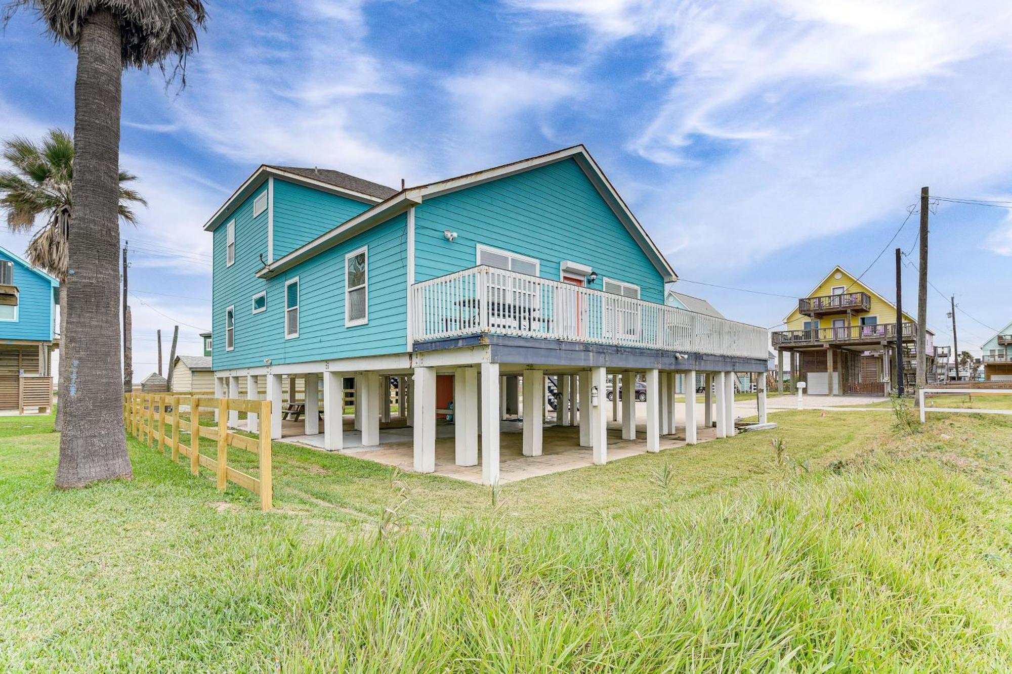 Large Group Gulf Retreat, Steps To Surfside Beach! Екстериор снимка