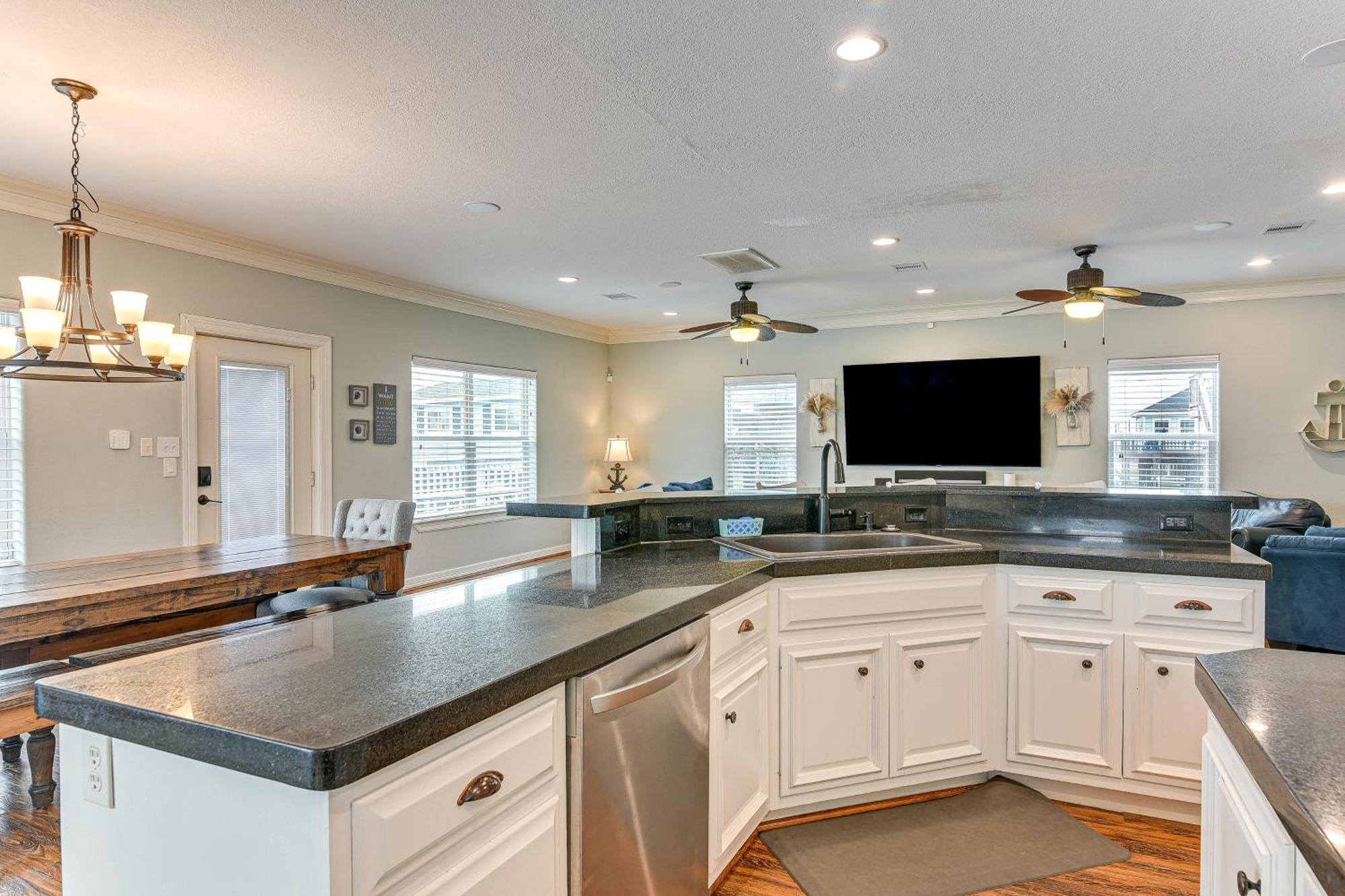 Large Group Gulf Retreat, Steps To Surfside Beach! Екстериор снимка