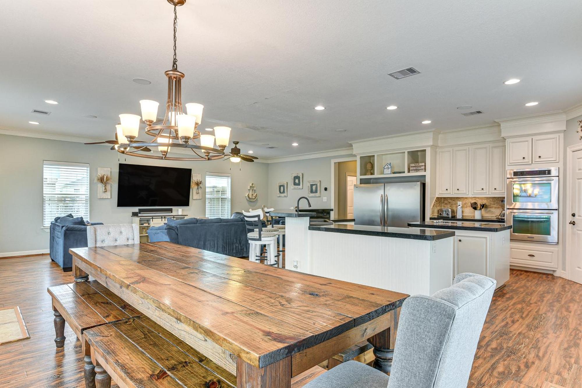 Large Group Gulf Retreat, Steps To Surfside Beach! Екстериор снимка