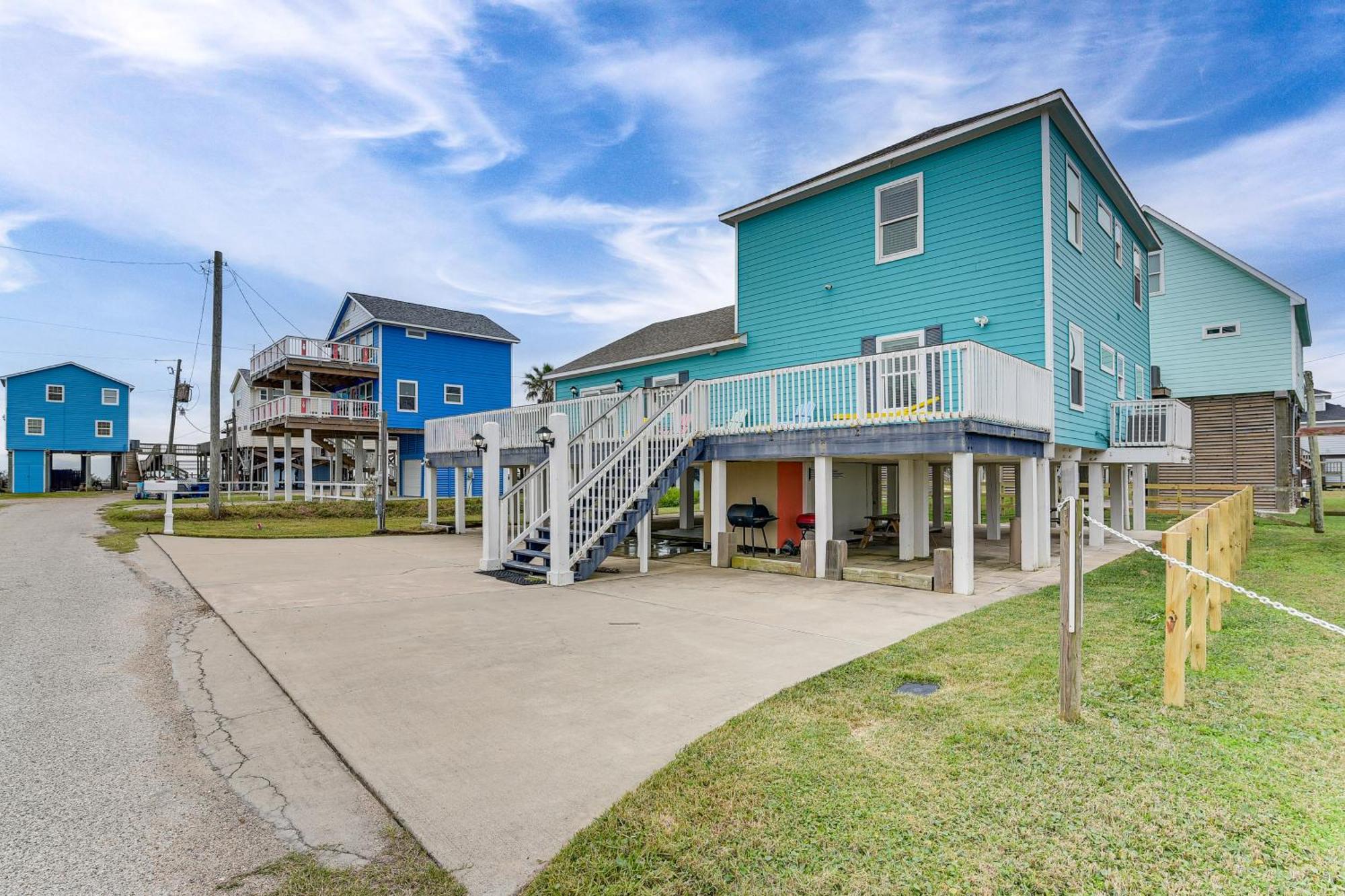Large Group Gulf Retreat, Steps To Surfside Beach! Екстериор снимка